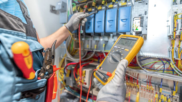 Best Emergency Electrical Repair  in Collinsvle, IL